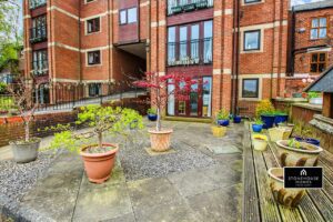 Calvert Court, Walton-le-Dale